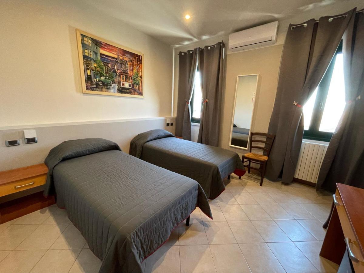 Hotel Duca Di Tromello Eksteriør bilde