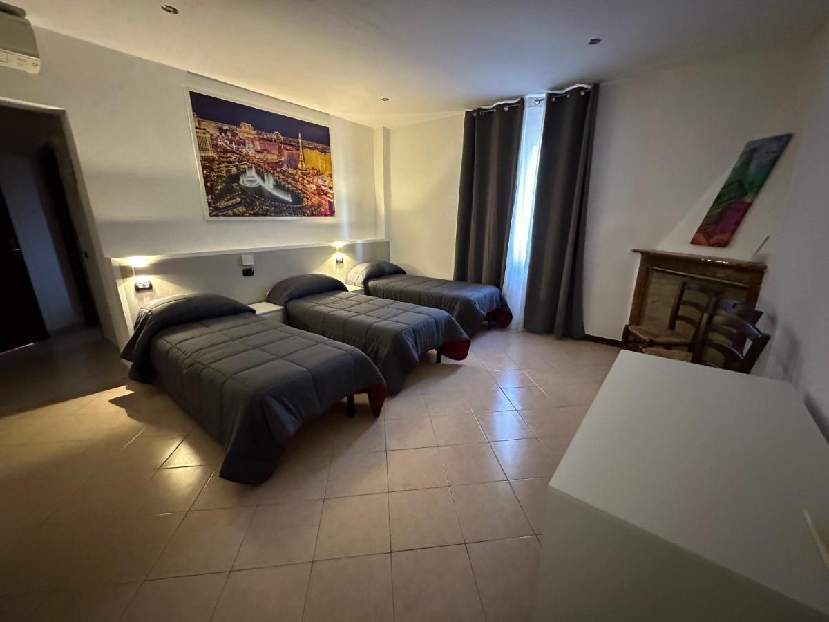 Hotel Duca Di Tromello Eksteriør bilde